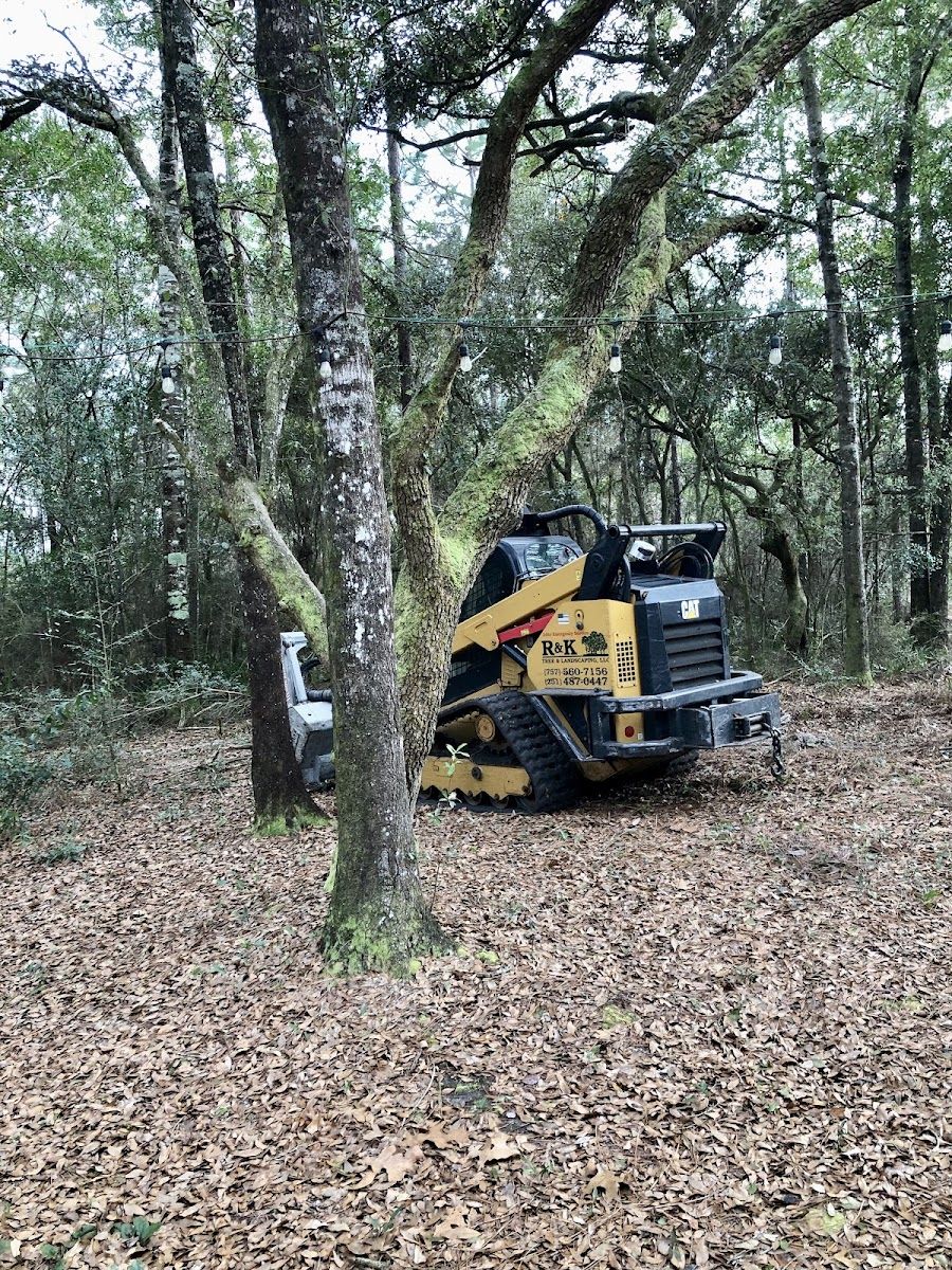 R&K Tree Service & Landscaping, LLC in Daphne, Alabama